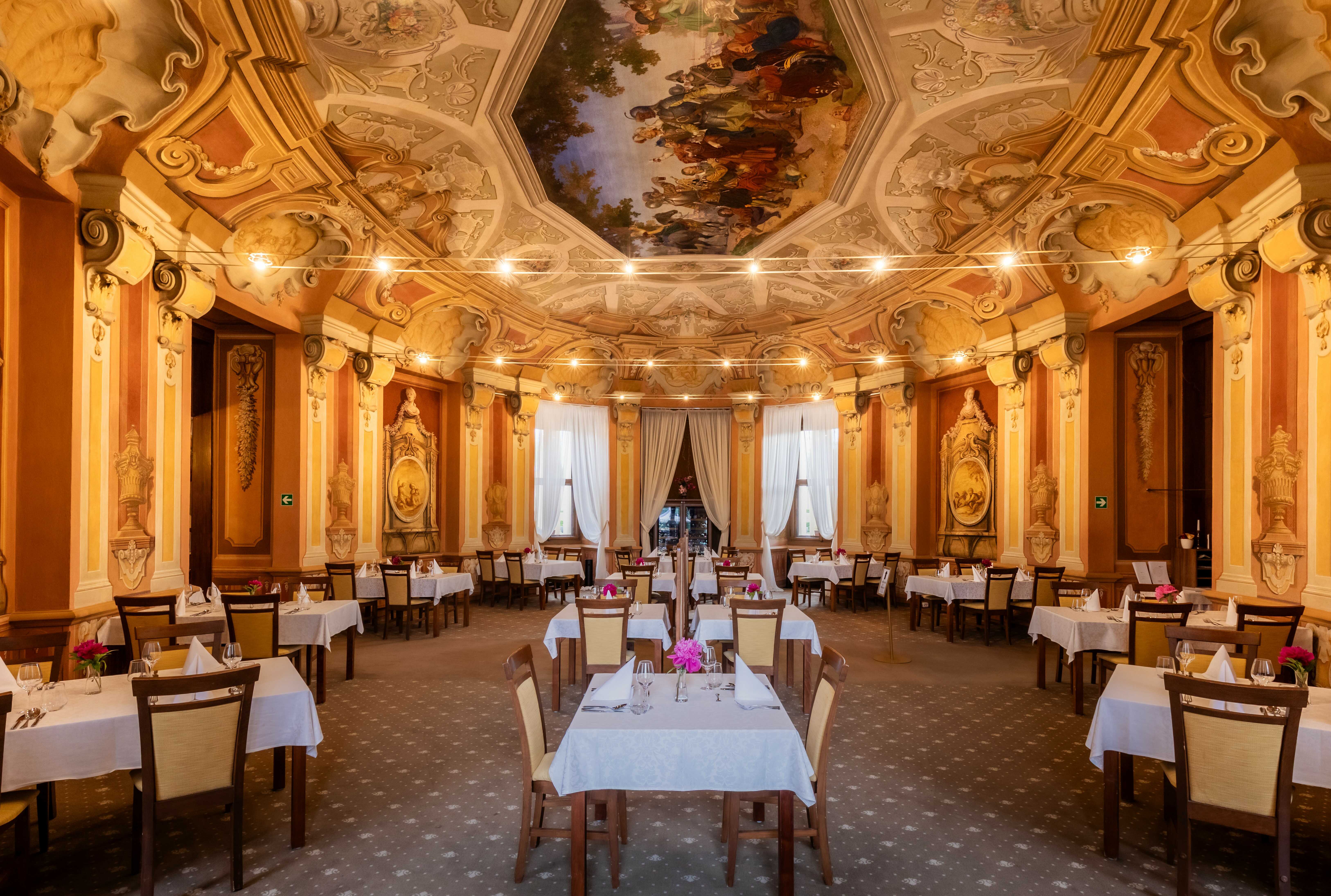 Restaurace